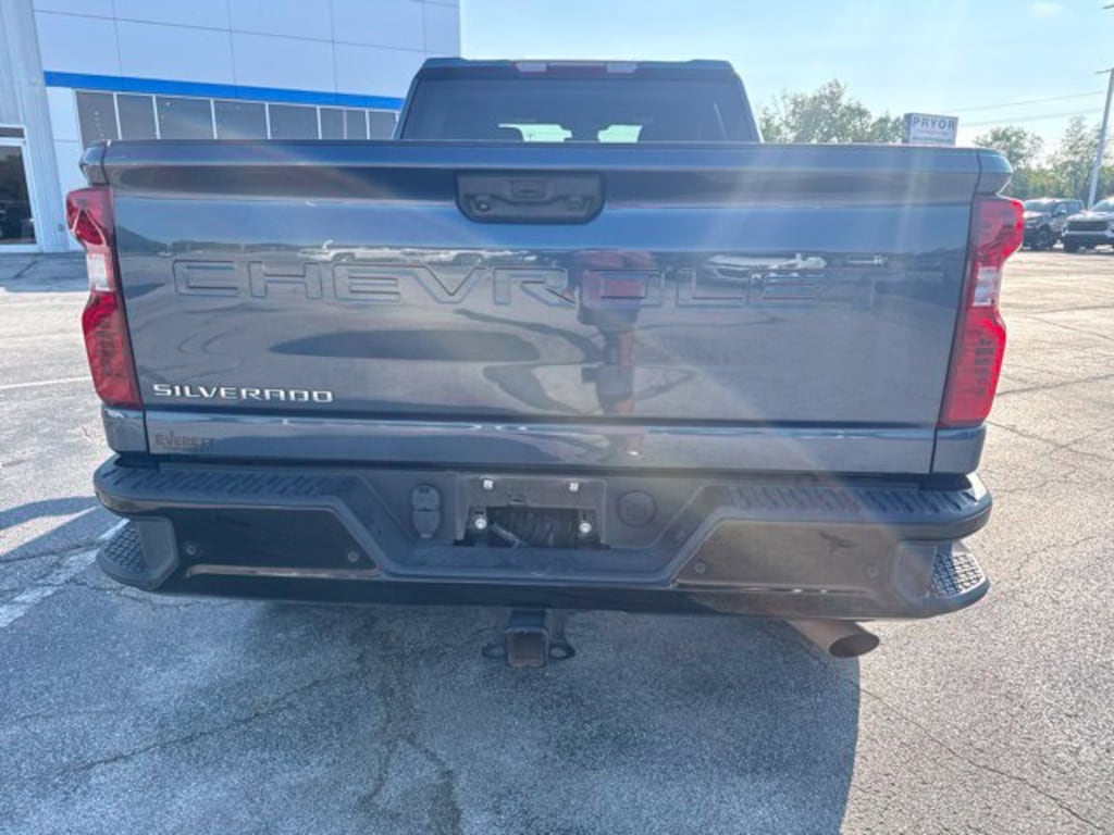Used 2025 Chevrolet Silverado 2500 HD Custom Truck Crew Cab