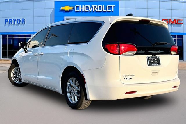 Used 2022 Chrysler Voyager LX