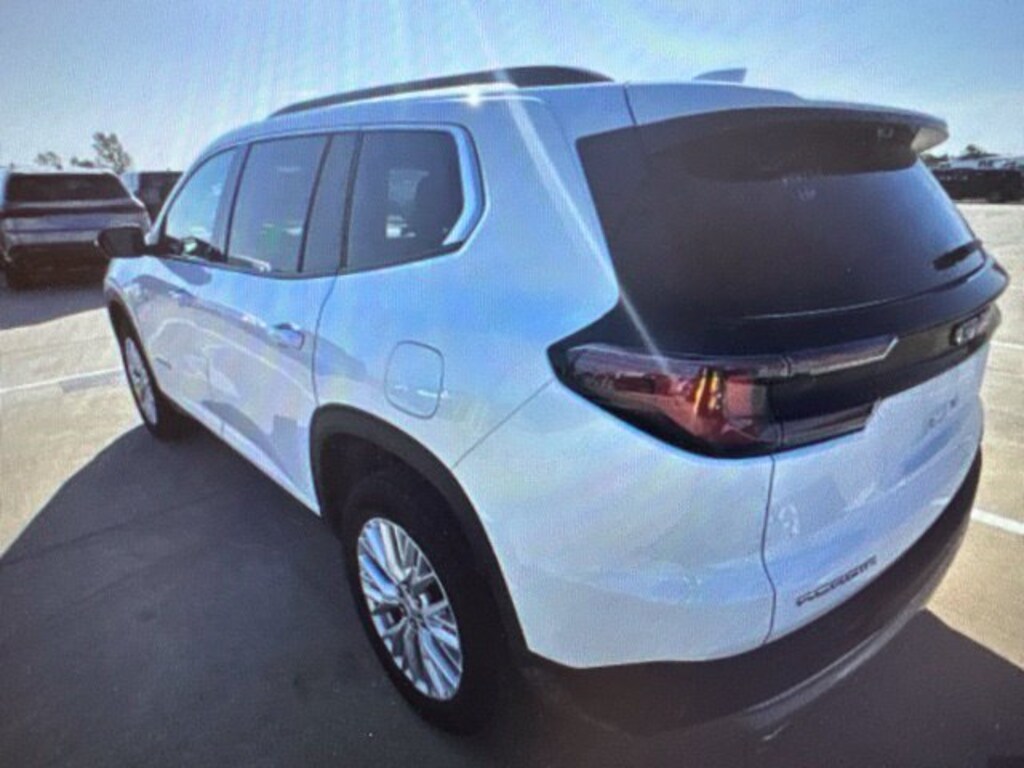 Used 2026 GMC Acadia Elevation SUV
