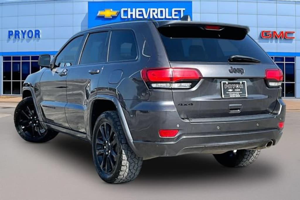 Used 2020 Jeep Grand Cherokee Altitude