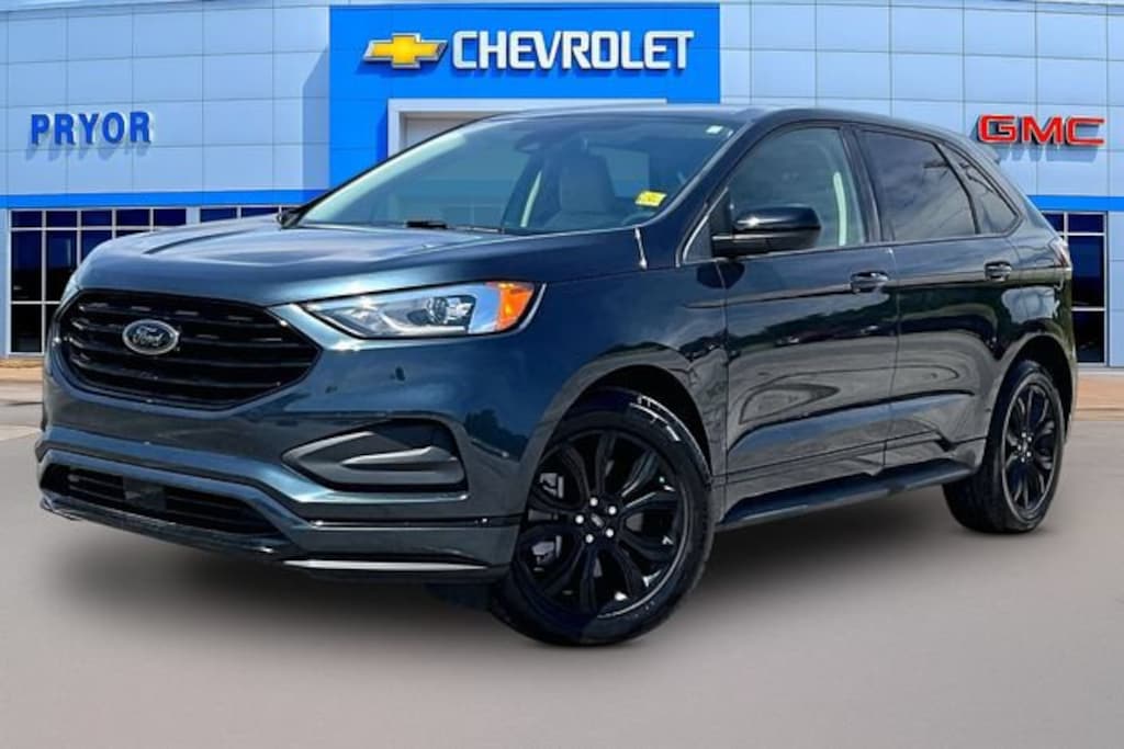 Used 2022 Ford Edge SE