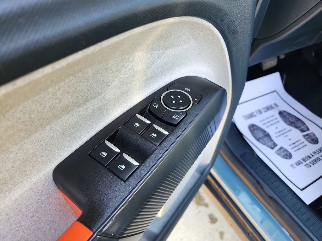 2022 Ford Maverick XL - Photo 15