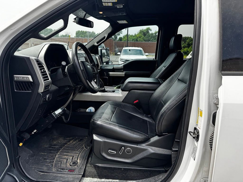 2015 Ford F-150 Lariat - Photo 10