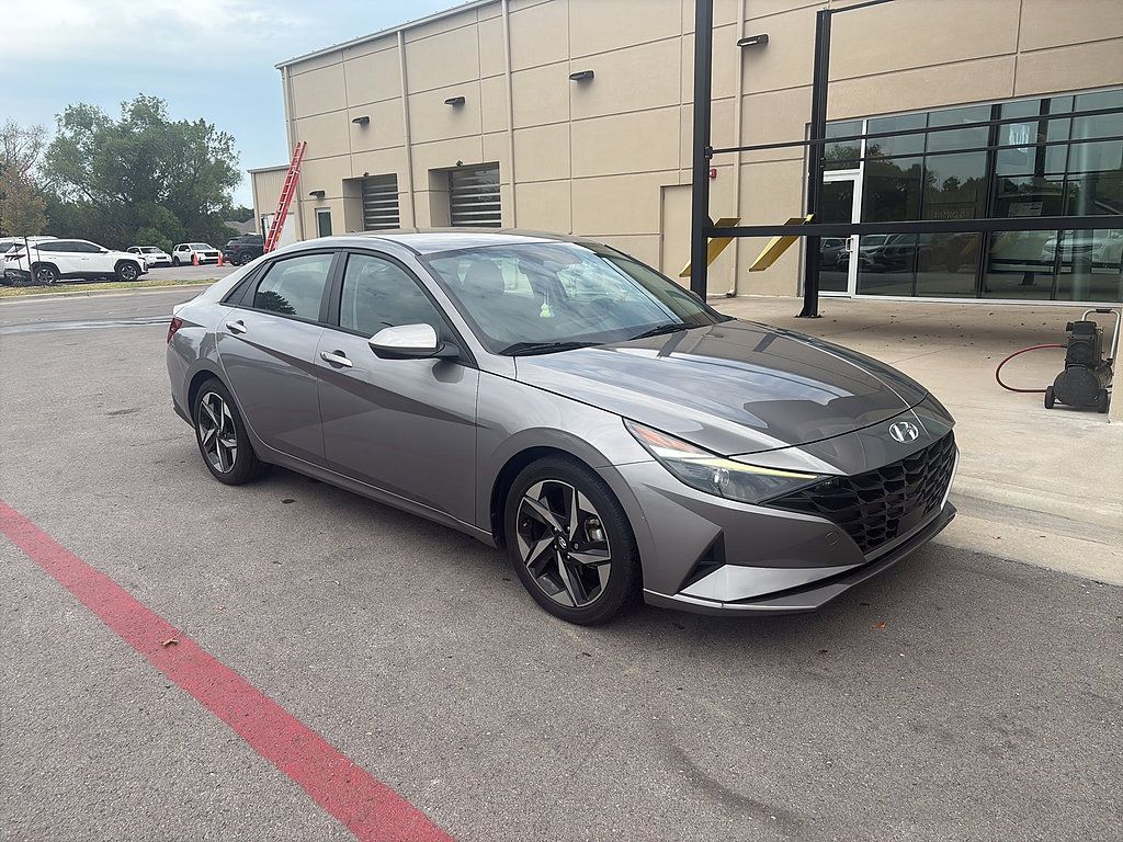 Used 2023 Hyundai Elantra SEL Sedan