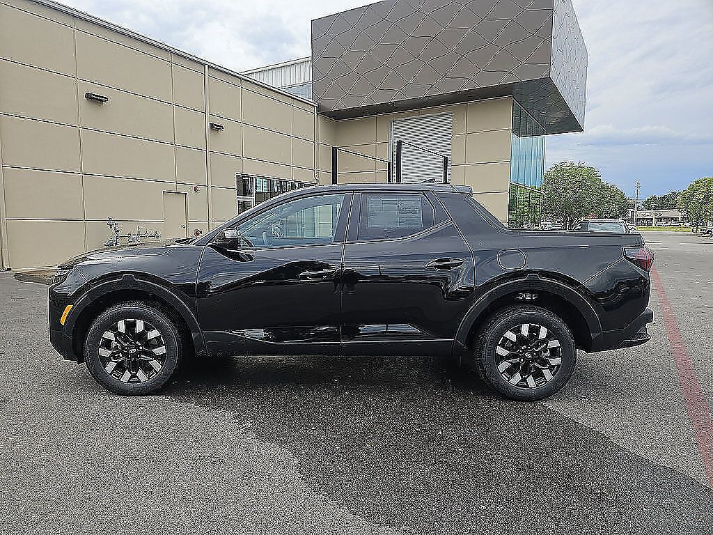 New 2027 Hyundai Santa Cruz SE Truck