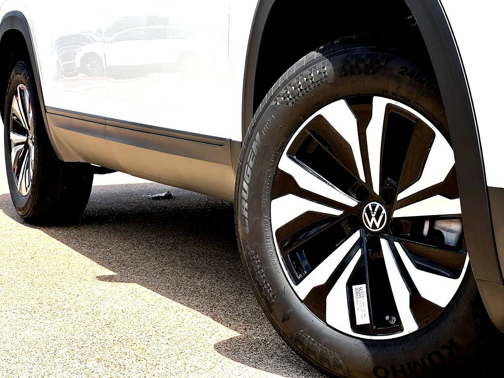 New 2026 Volkswagen Atlas Cross Sport SE SUV