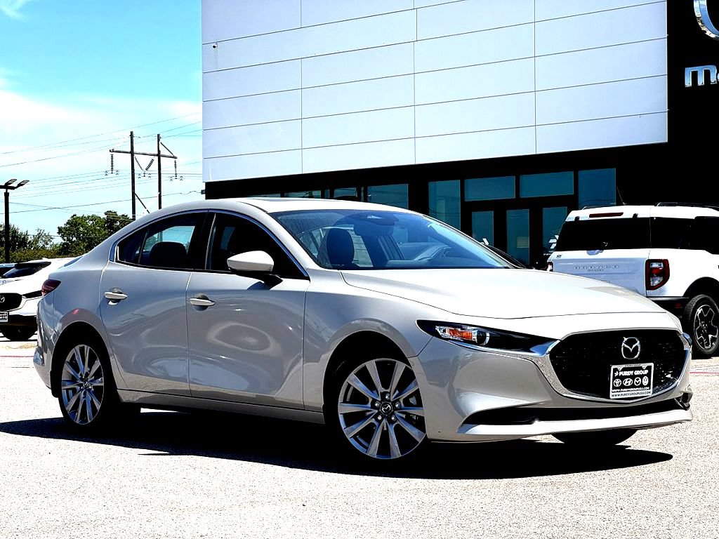  Mazda Mazda3