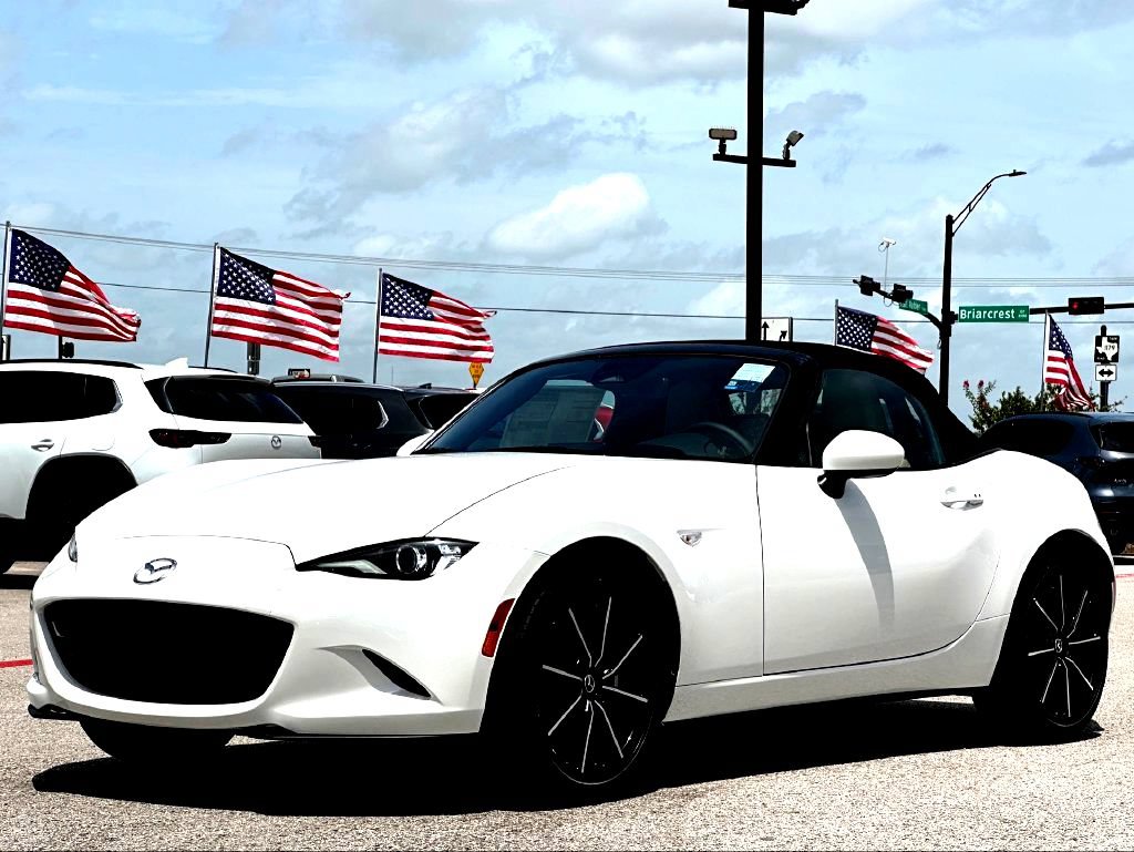 New 2026 Mazda MX-5 Miata Grand Touring Convertible