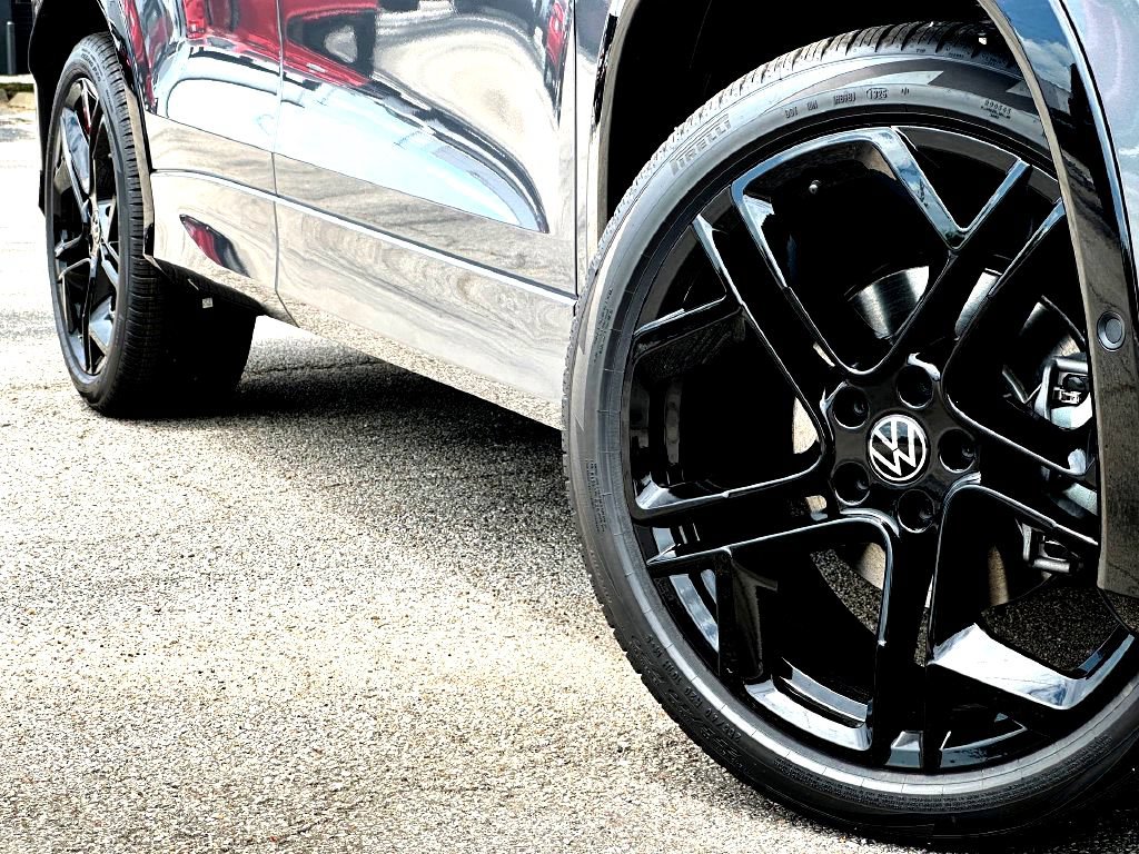 New 2026 Volkswagen Tiguan SE R-Line Black SUV