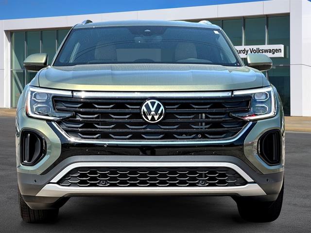 New 2026 Volkswagen Atlas Cross Sport SE w/Technology SUV