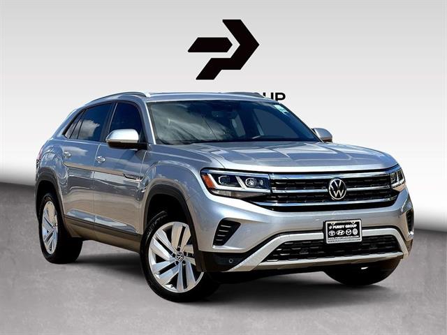 2022 Volkswagen Atlas Cross Sport SE w/Tech