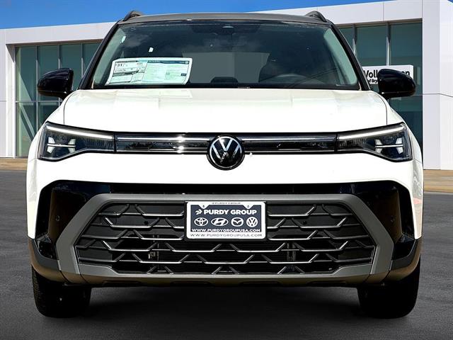 New 2026 Volkswagen Taos 1.5T SE Black SUV