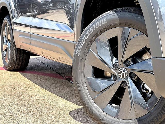 New 2027 Volkswagen Taos 1.5T S SUV
