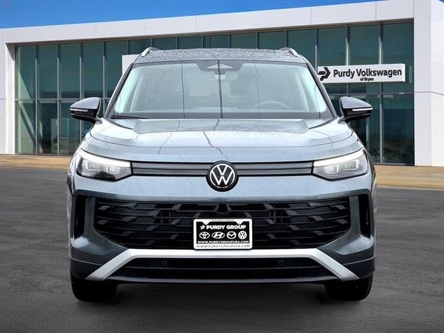 New 2026 Volkswagen Tiguan SE SUV