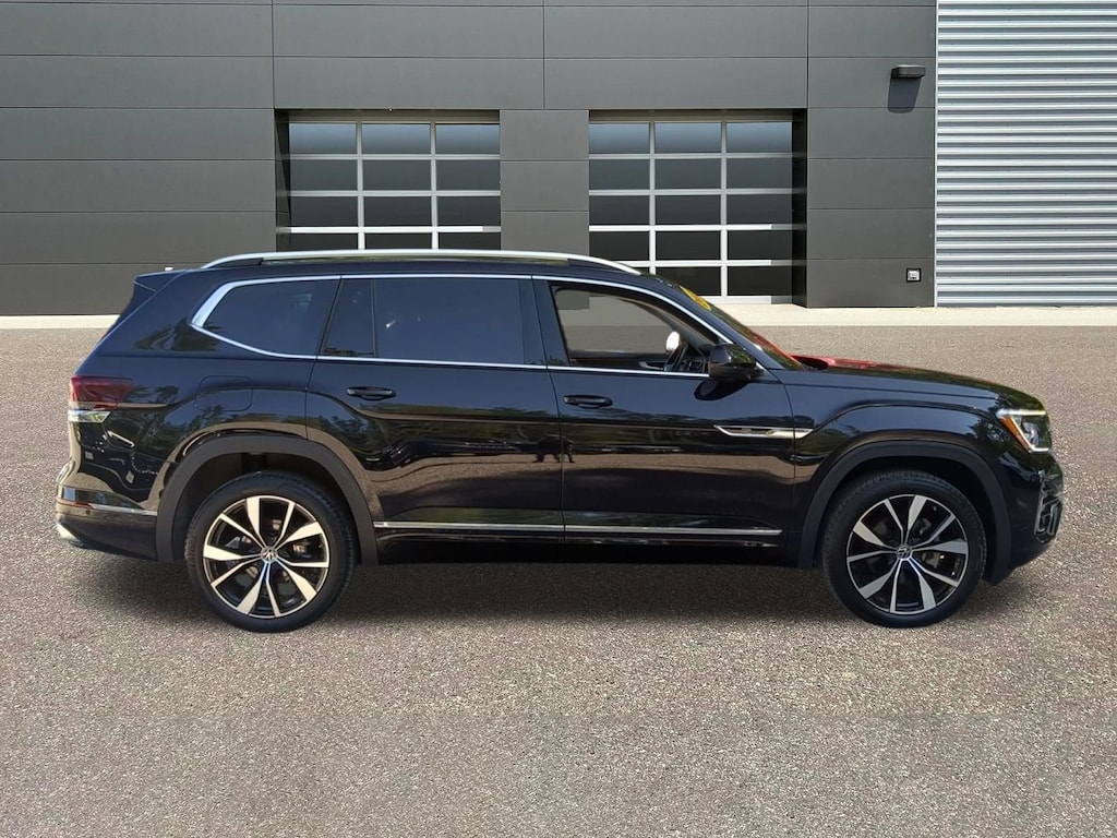 Used 2025 Volkswagen Atlas 2.0T SEL Premium R-Line SUV