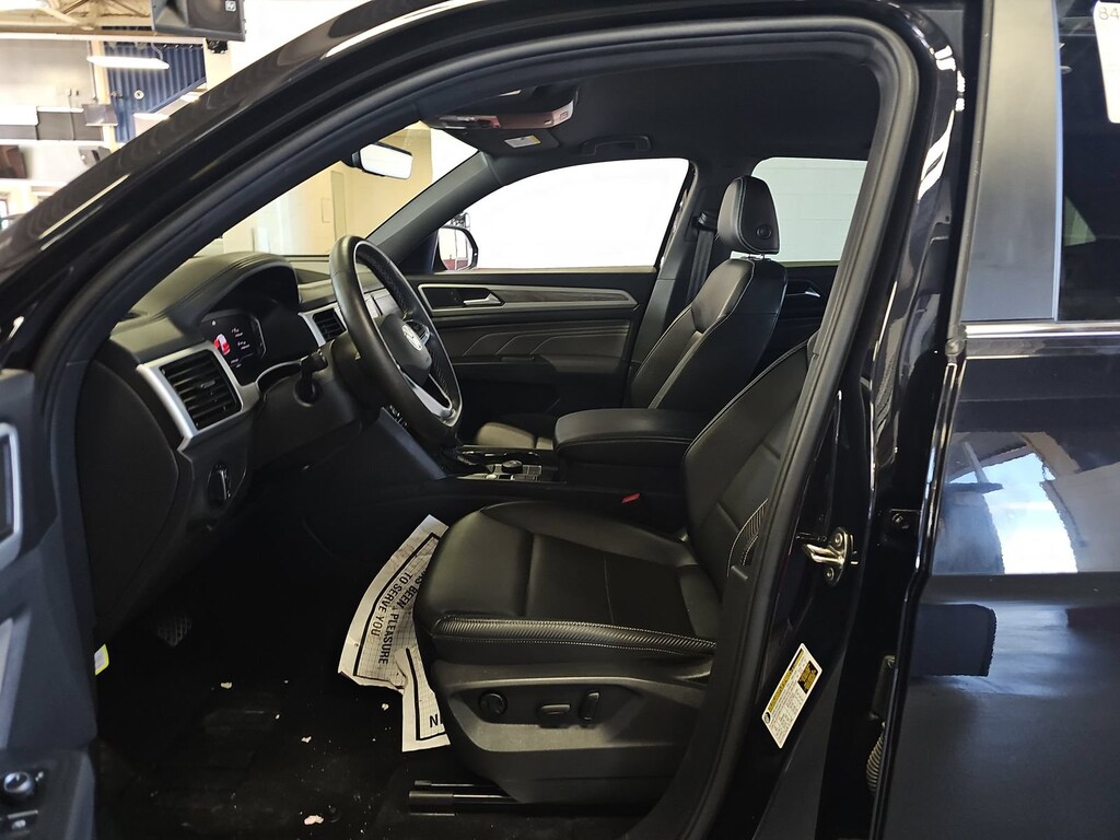 Used 2023 Volkswagen Atlas Cross Sport 2.0T SE w/Technology SUV