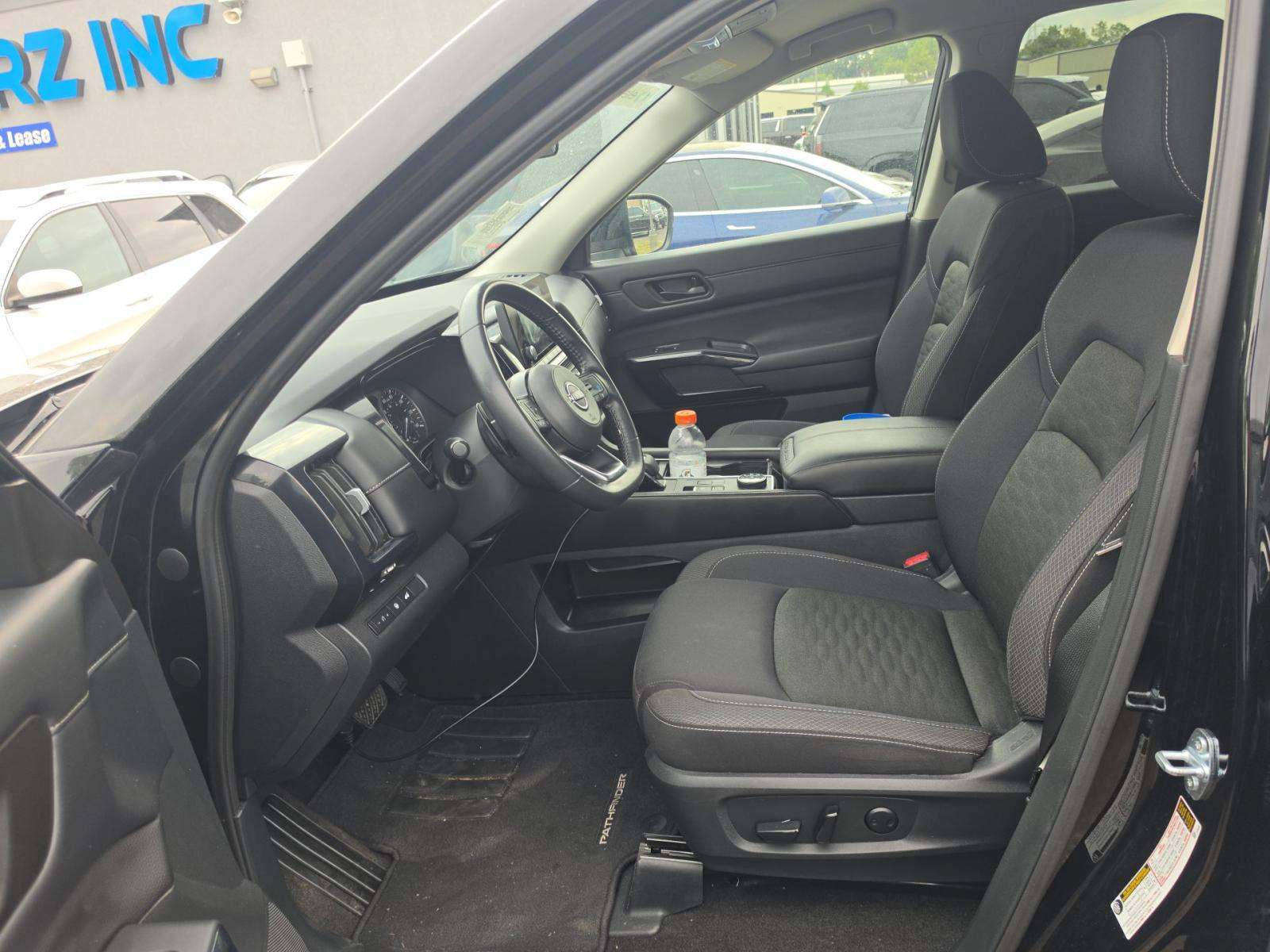 Used 2025 Nissan Pathfinder SV SUV