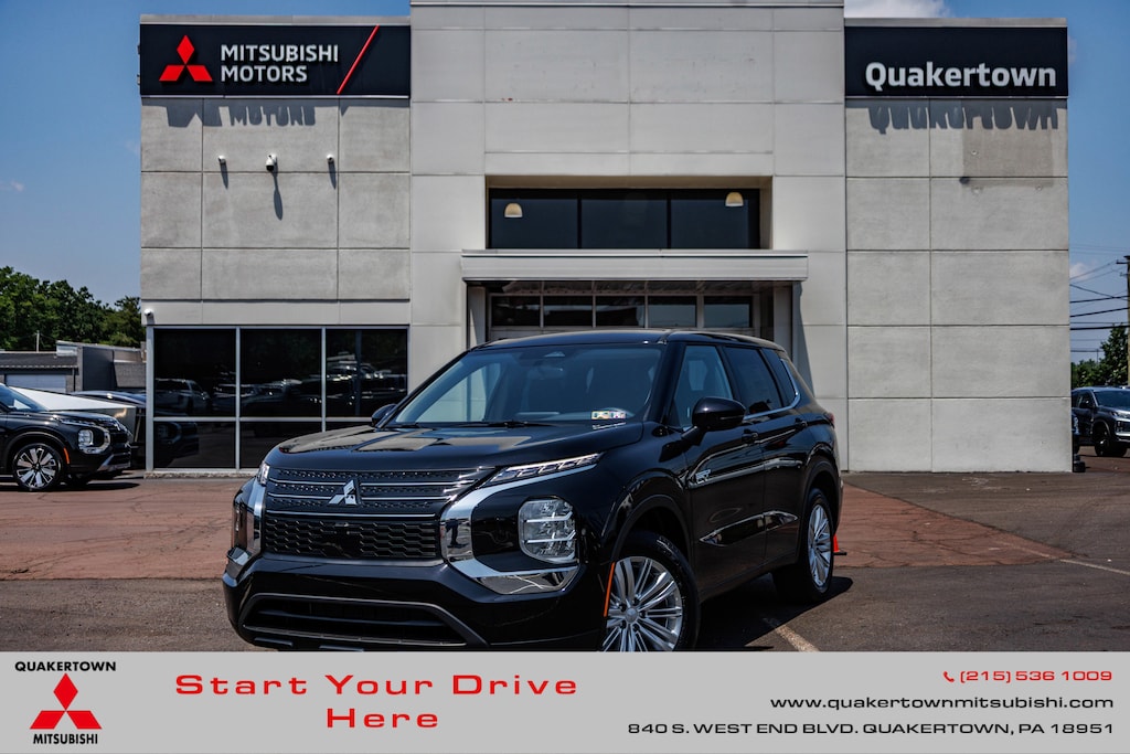 Used 2025 Mitsubishi Outlander Plug-In Hybrid ES ES S-AWC