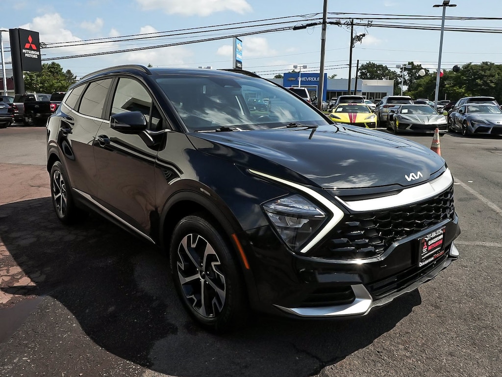 Used 2023 Kia Sportage Hybrid EX SUV