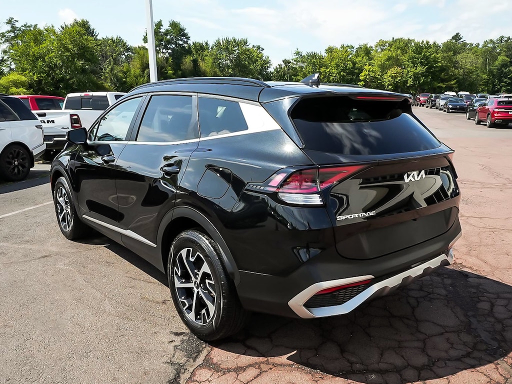 Used 2023 Kia Sportage Hybrid EX SUV