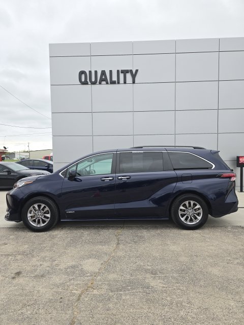 2021 Toyota Sienna