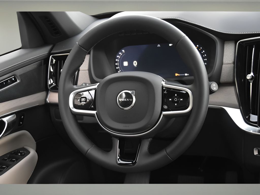 2026 Volvo XC90 Plus - Photo 17