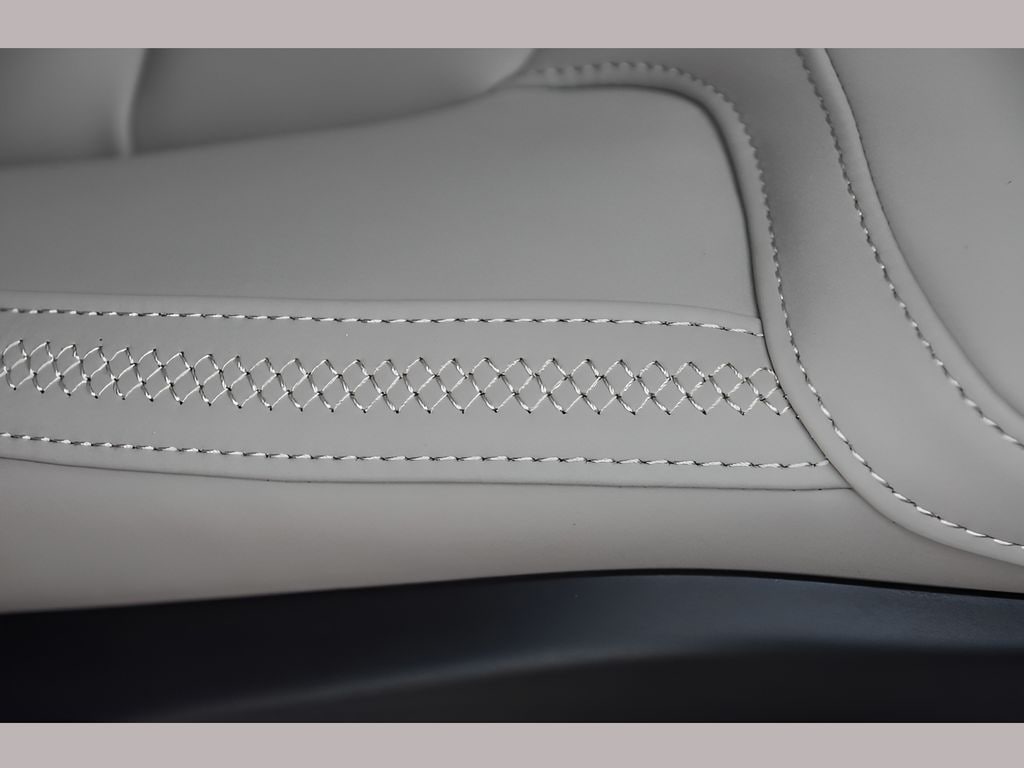 2026 Volvo XC90 Plus - Photo 33