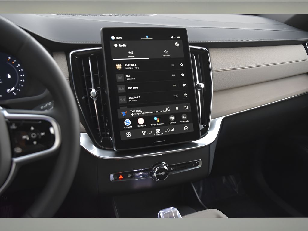 2026 Volvo XC90 Plus - Photo 19