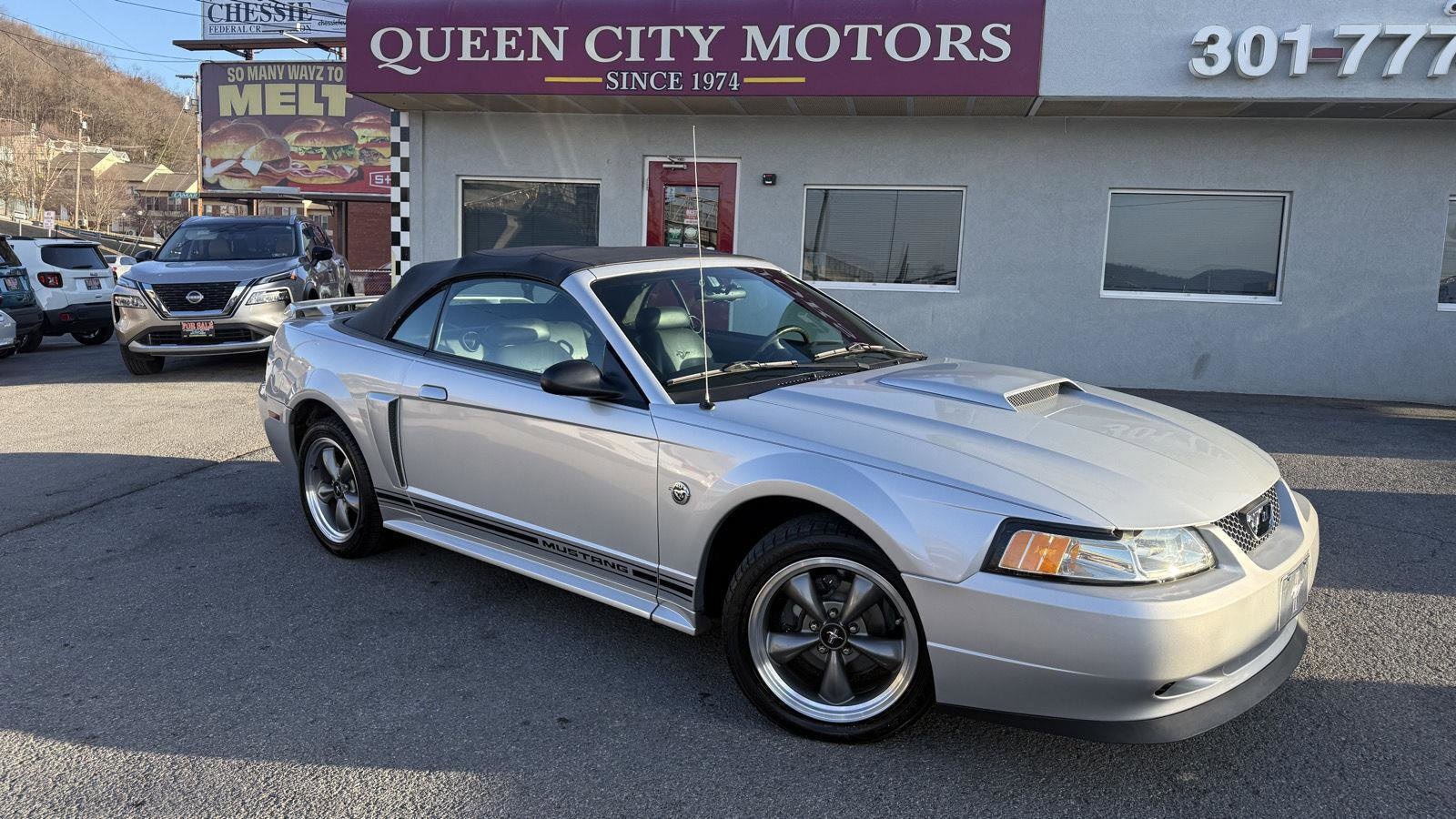 2004 Ford Mustang