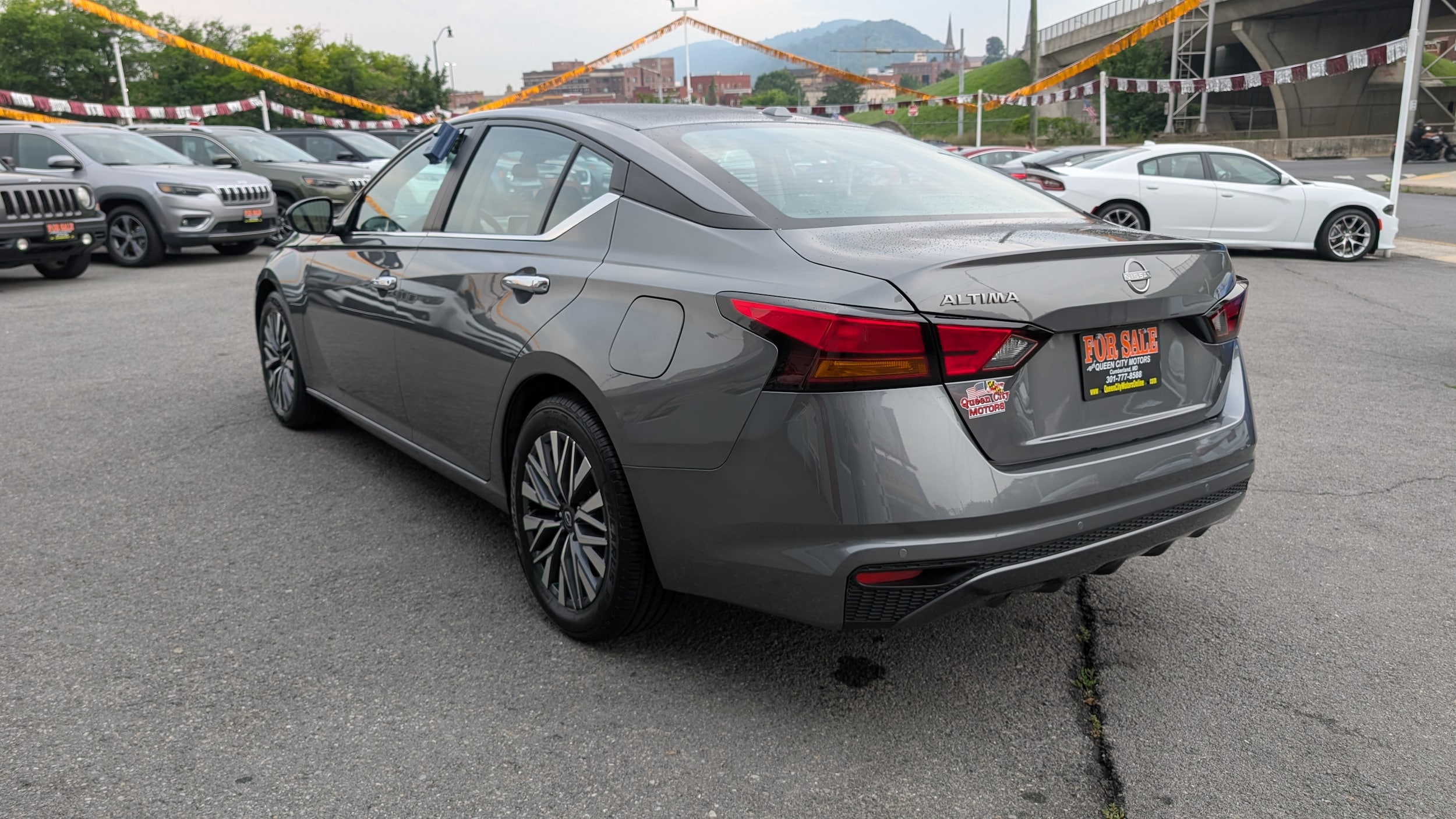 2025 Nissan Altima SV - Photo 6