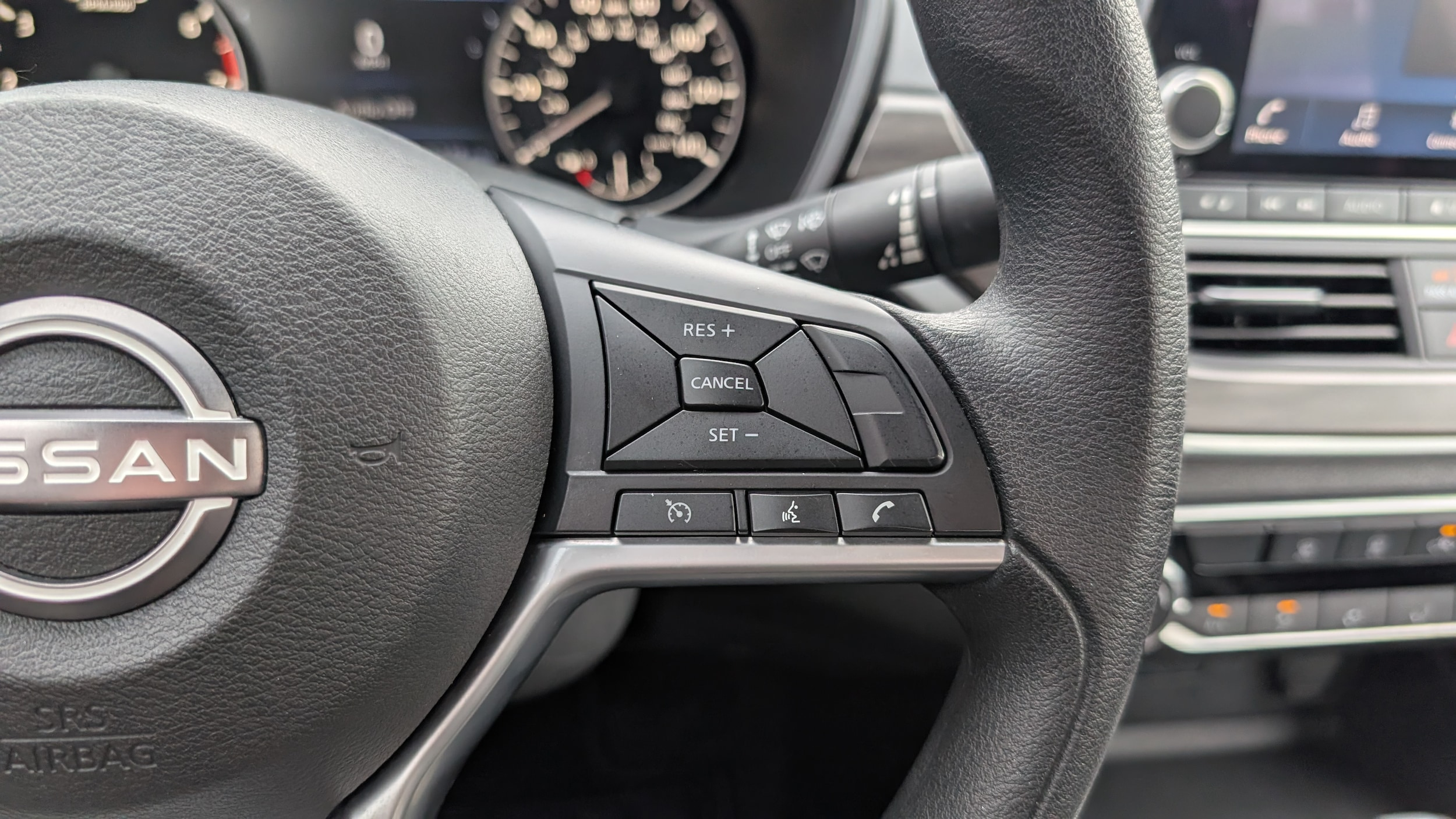 2025 Nissan Altima SV - Photo 23