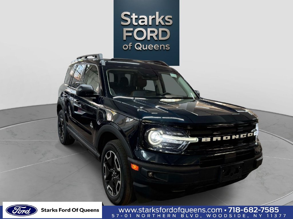 2023 Ford Bronco Sport Outer Banks 4WD photo