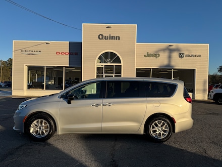 2024 Chrysler Pacifica Touring L Van Passenger Van