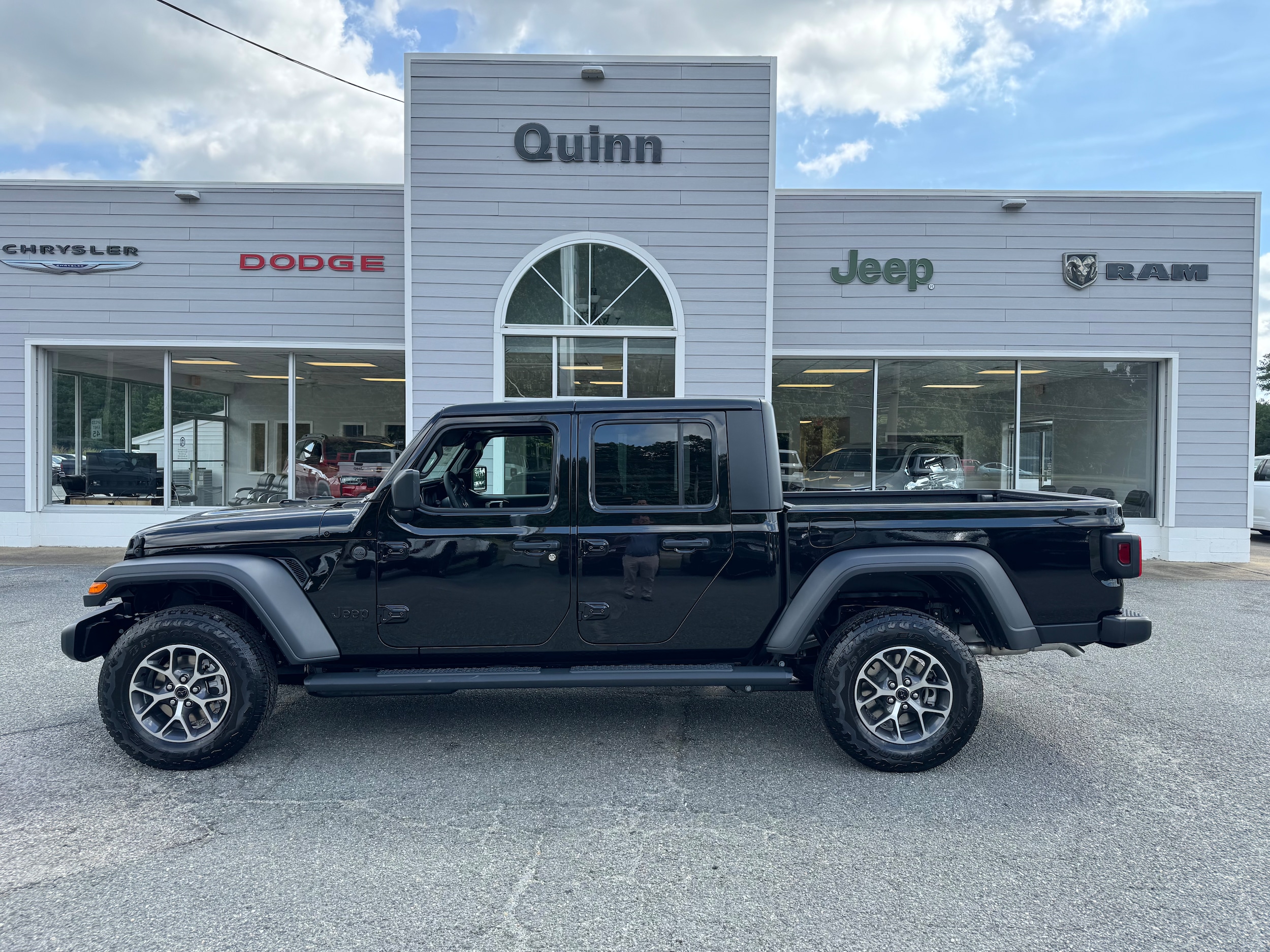 2027 Jeep Gladiator Sport S