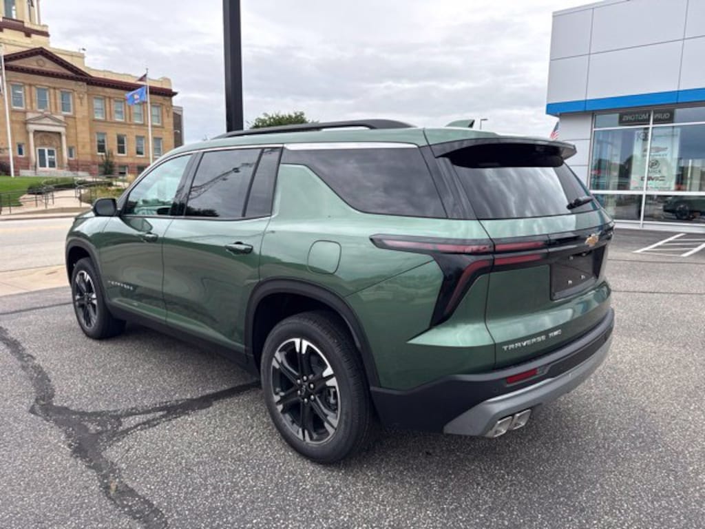 New 2027 Chevrolet Traverse LT SUV