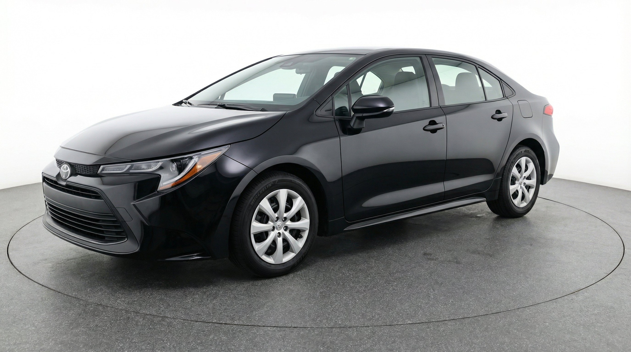 Thumbnail: 2025 Toyota Corolla - 3