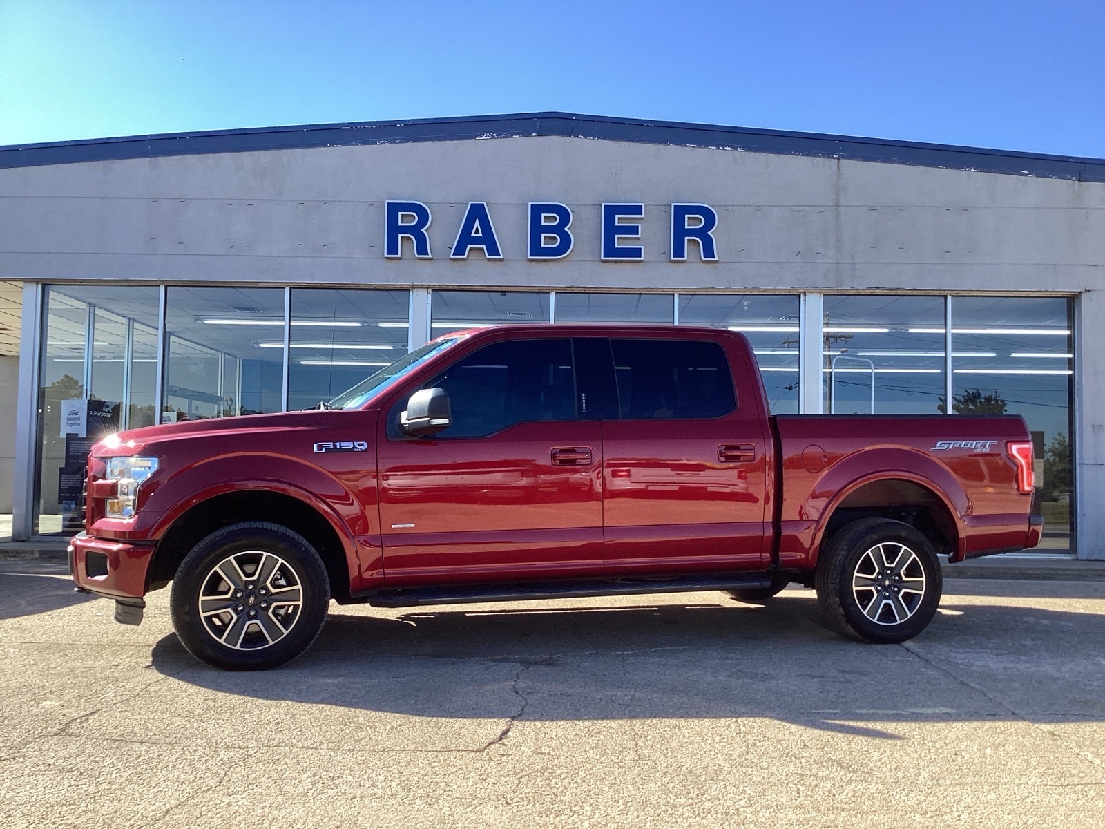 Used 2016 Ford F-150 XLT Crew Cab Short Bed Truck