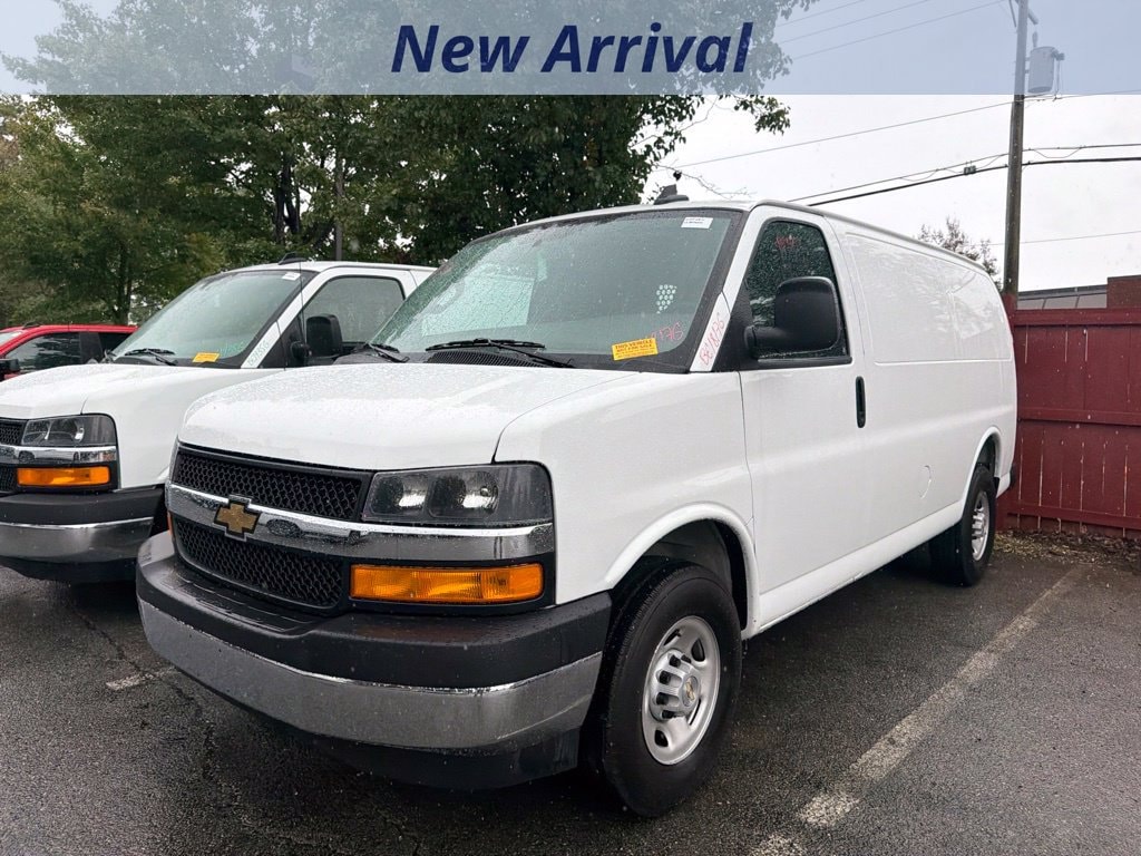 2025 Chevrolet Express Cargo Van