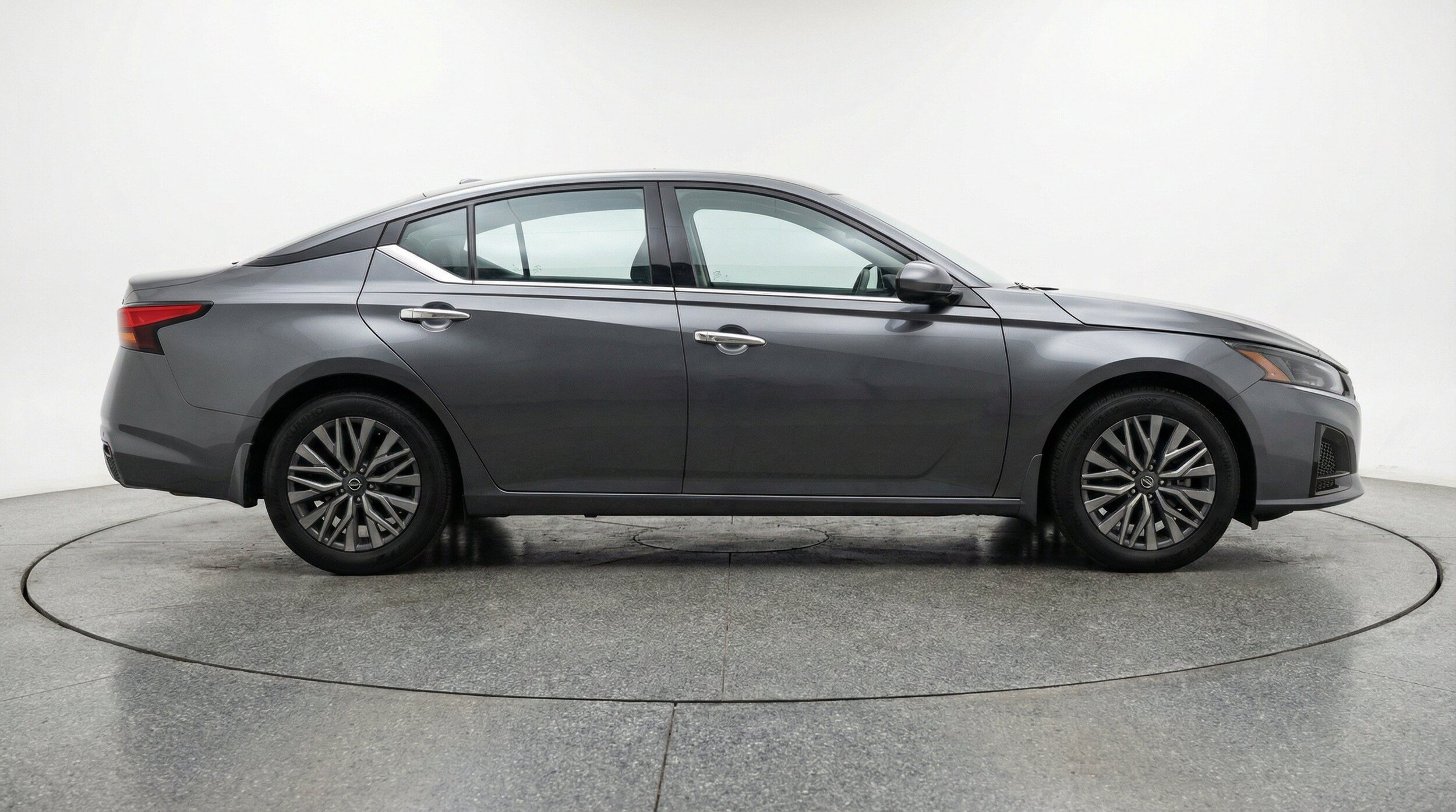Thumbnail: 2025 Nissan Altima - 11
