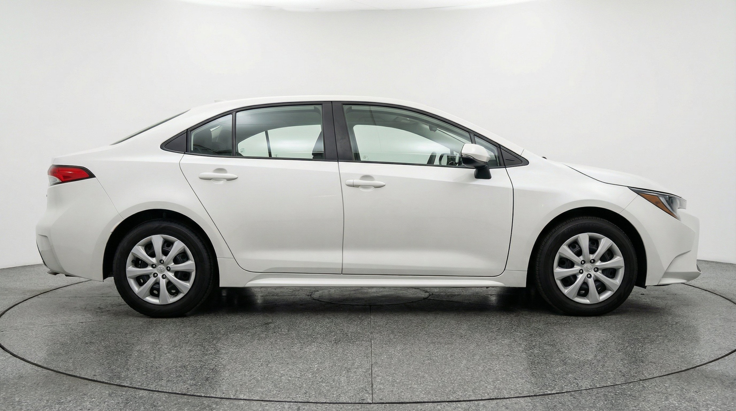 Thumbnail: 2025 Toyota Corolla - 10