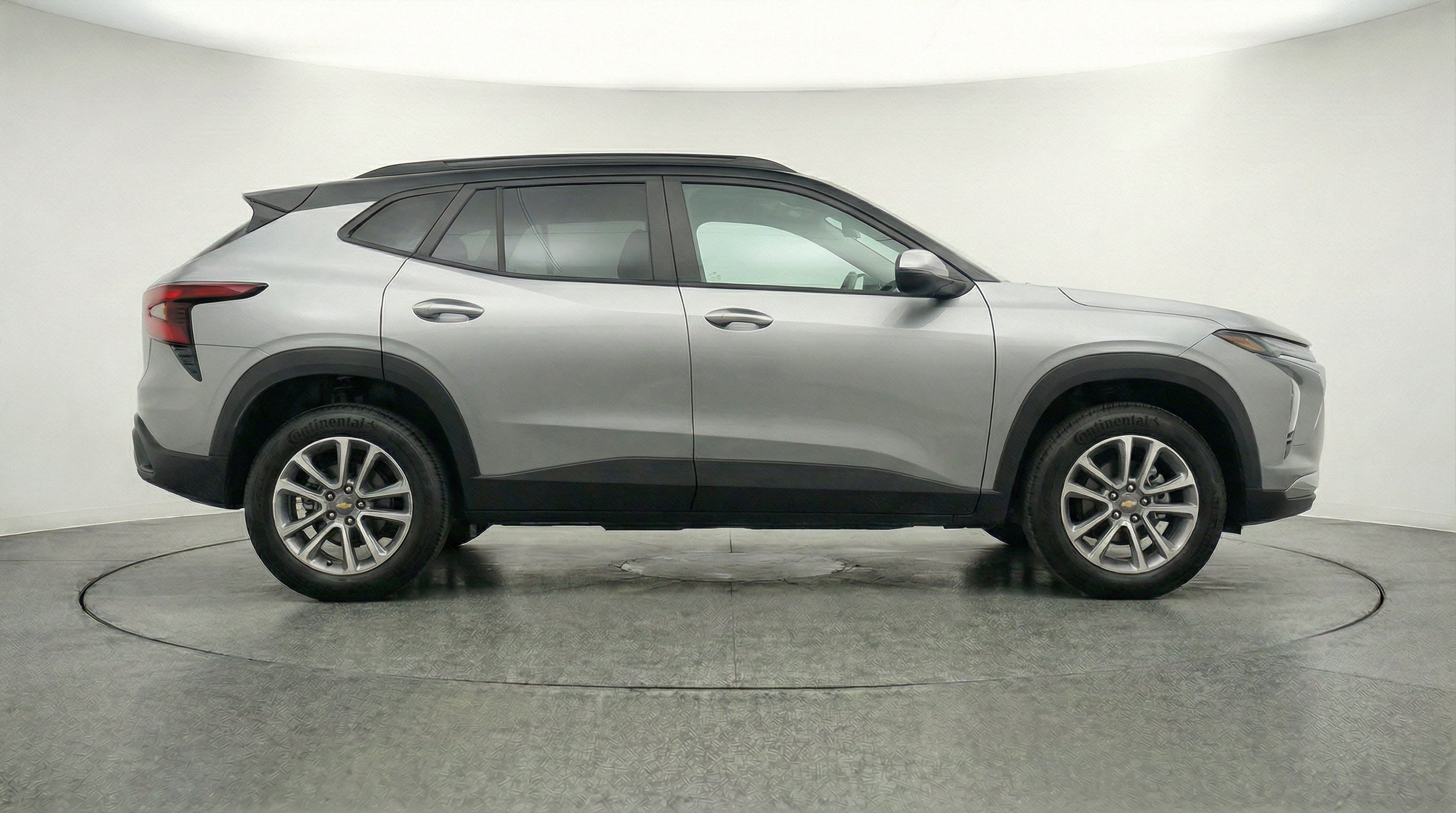 Thumbnail: 2025 Chevrolet TrailBlazer - 10