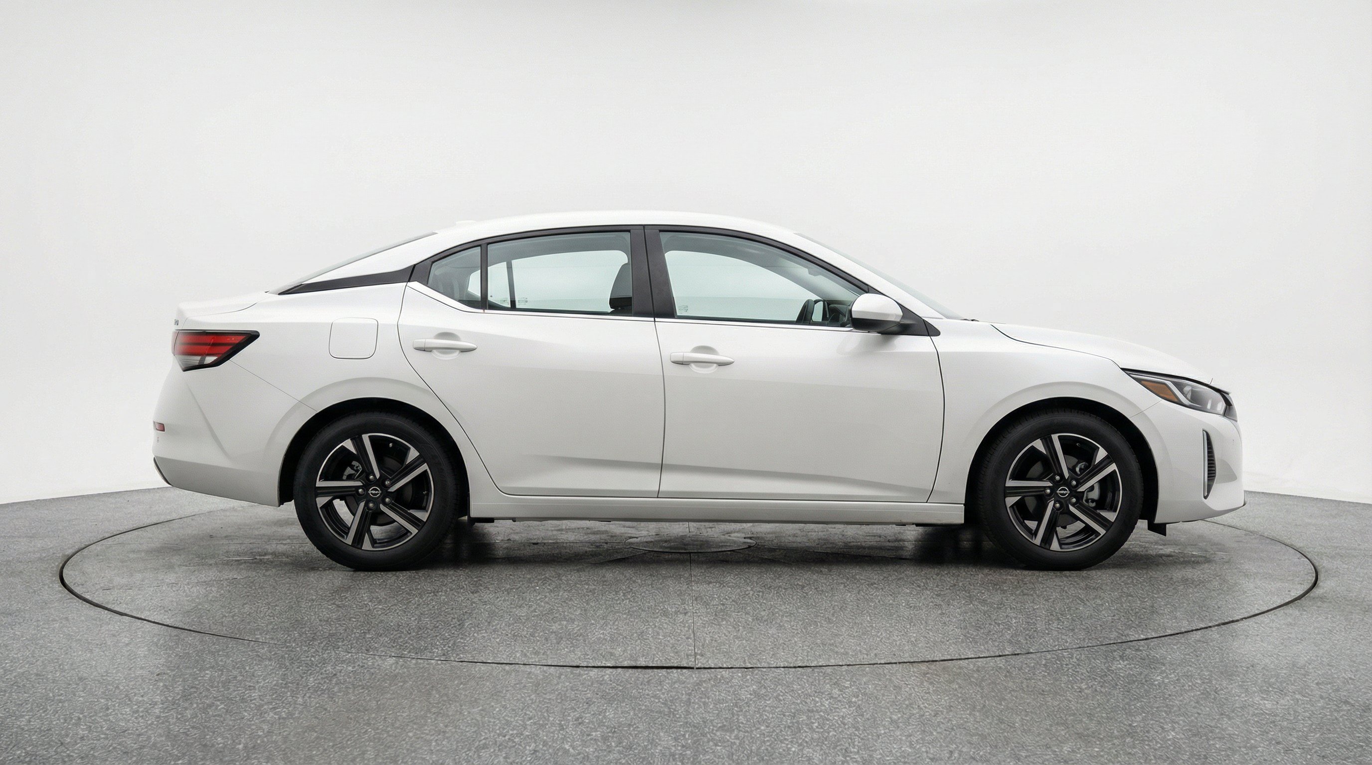 Thumbnail: 2025 Nissan Sentra - 10