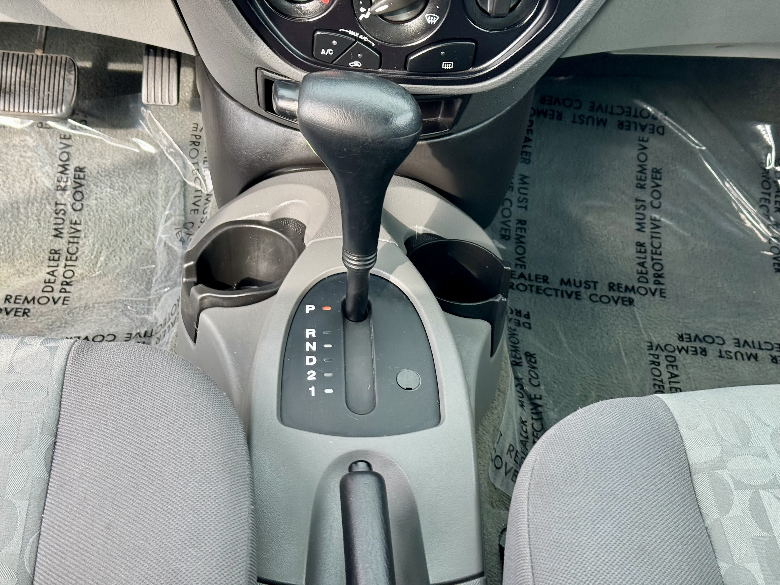 2005 Ford Focus ZX4 S - Photo 15