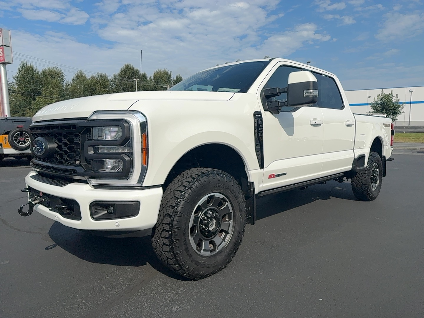 Used 2023 Ford F-350 LARIAT TREMOR Truck Crew Cab