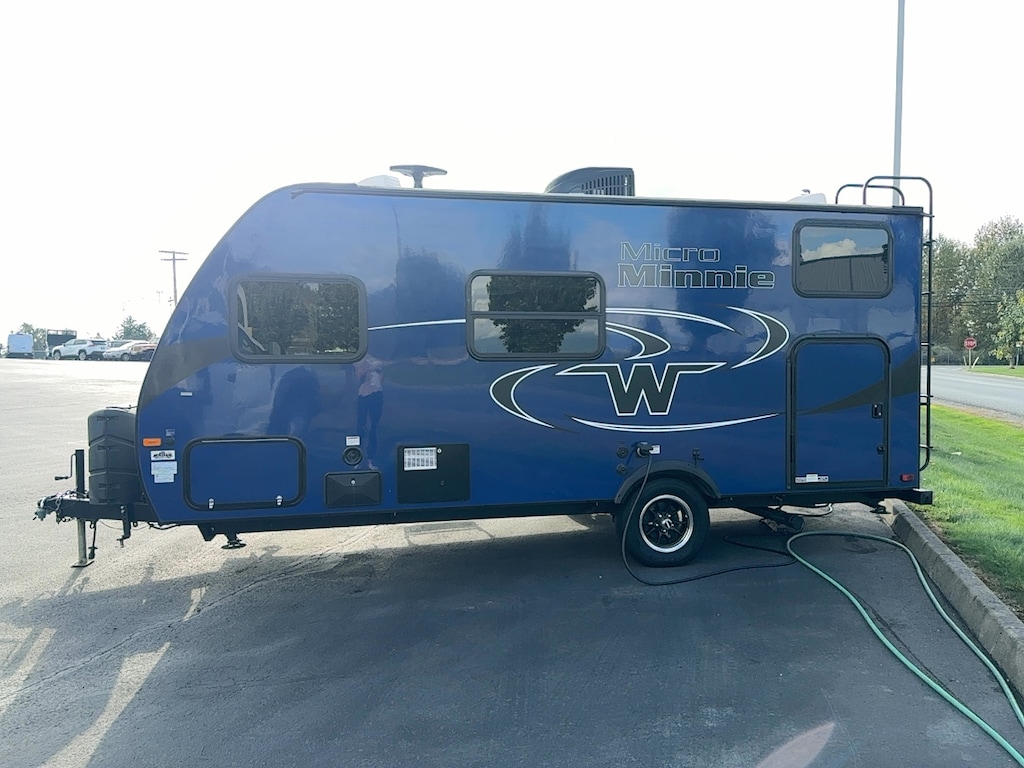 Used 2018 WINNEBAGO MICRO MINNIE 17FT TRAILER