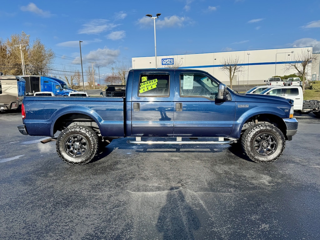 Used 2002 Ford Super Duty F-350 SRW Lariat 4WD Crew Cab 156 Lariat 4WD