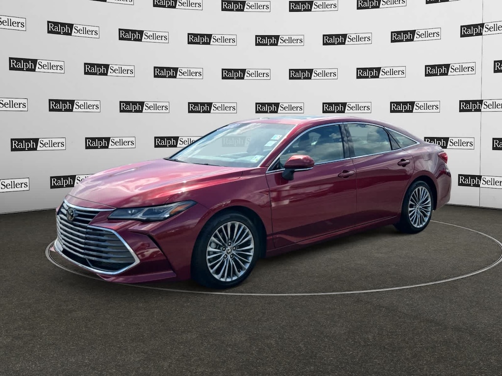 Used 2022 Toyota Avalon Limited Sedan