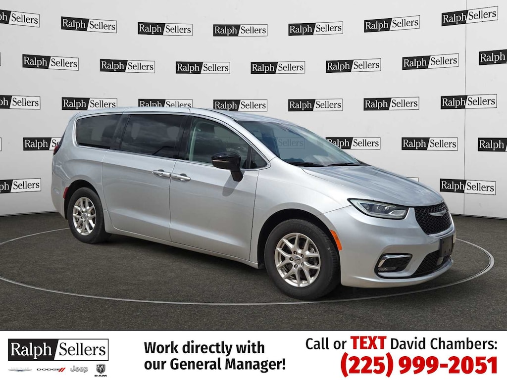 Used 2024 Chrysler Pacifica Touring L Van