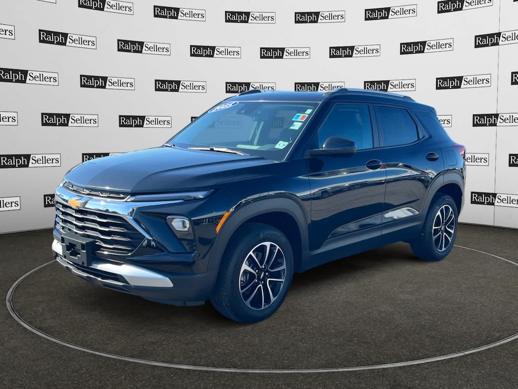 Used 2025 Chevrolet Trailblazer LT SUV