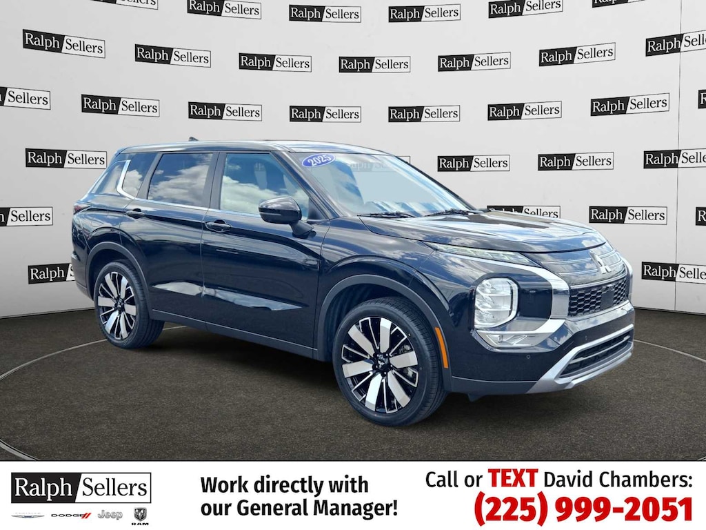 Used 2025 Mitsubishi Outlander SE SUV